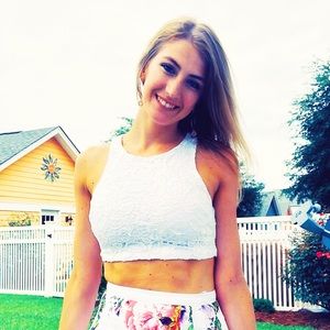 Meet your Posher, Lauren